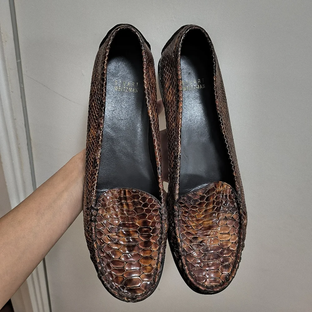 Stuart Weitzman Brown Croc Embossed Leather Low Wedge Loafer 10